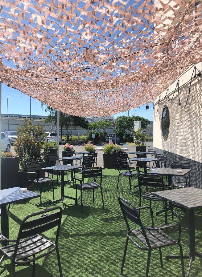 Radisson Hotel Paris Le Bourget Luaran gambar