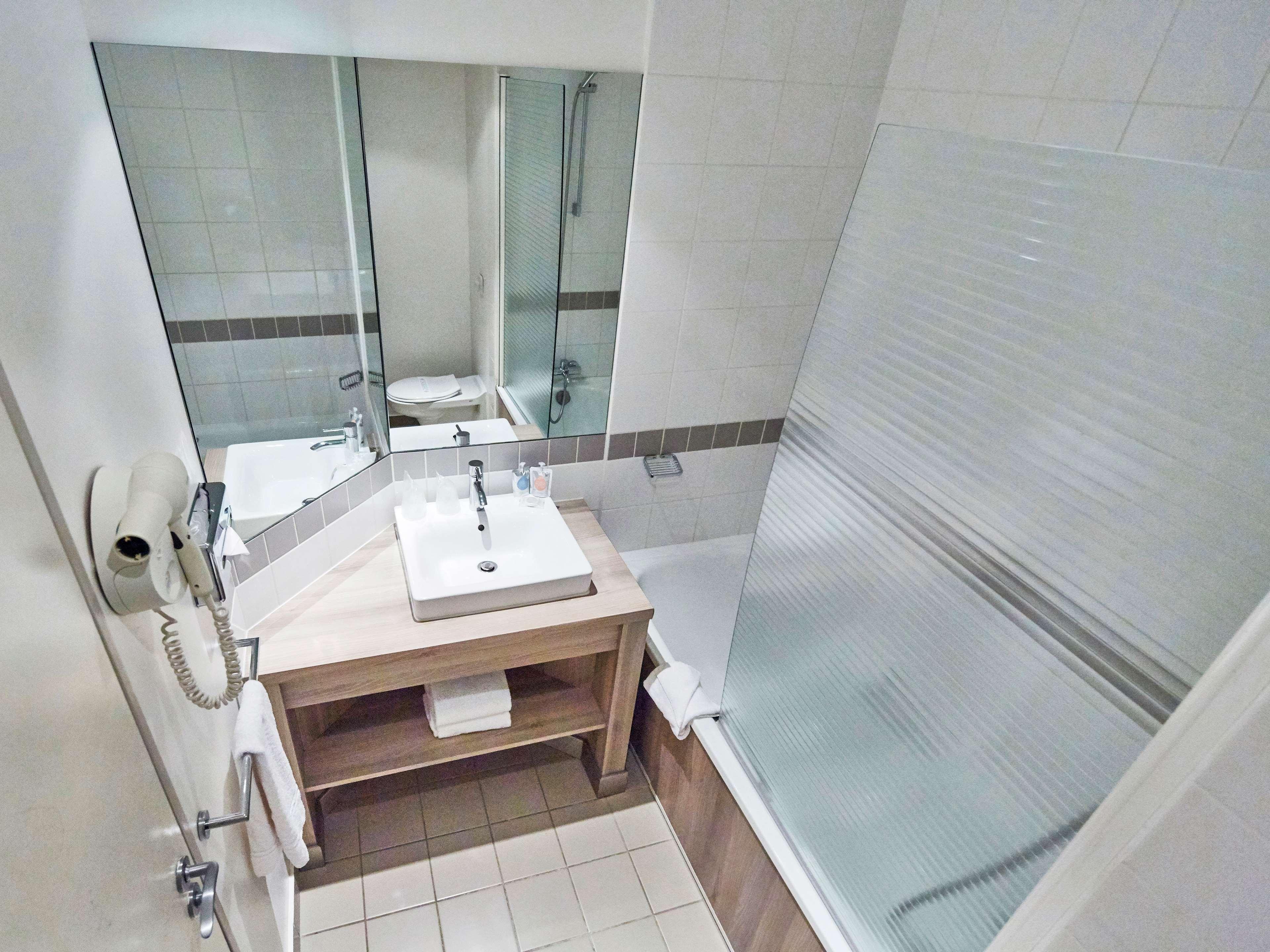 Radisson Hotel Paris Le Bourget Luaran gambar